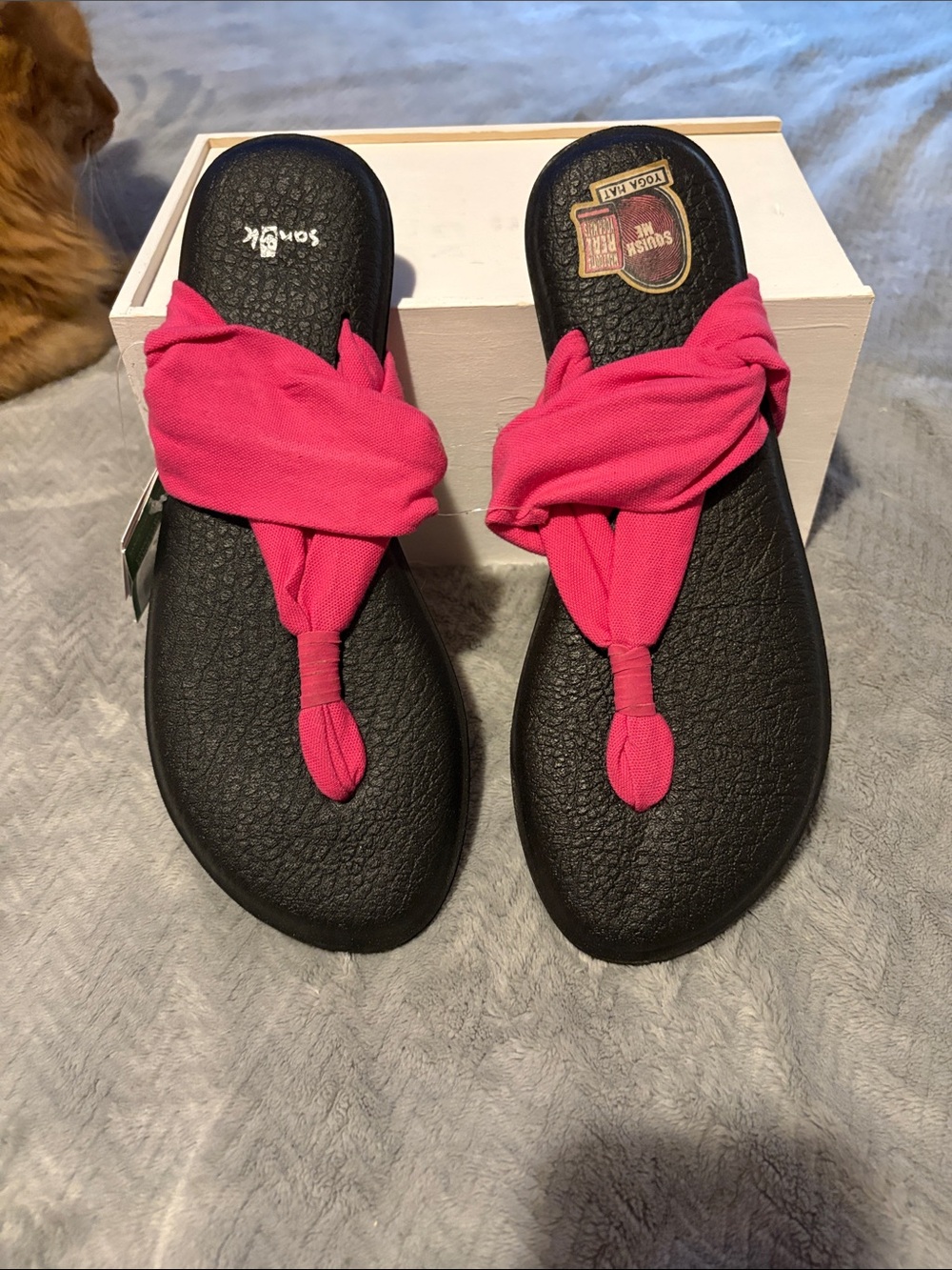 Sanuk Pink Yoga Sling 2